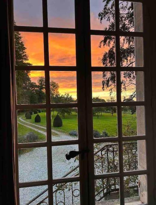 Charming 18Th Century Chateau, Near Bayeux In Calvados, Normandie Livry  Luaran gambar