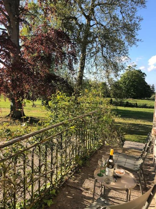 Charming 18Th Century Chateau, Near Bayeux In Calvados, Normandie Livry  Luaran gambar